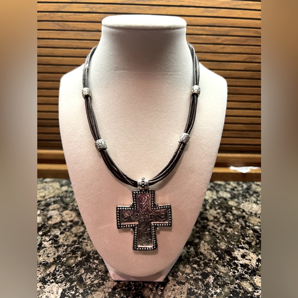Cross necklace with 2.5 inch extender.